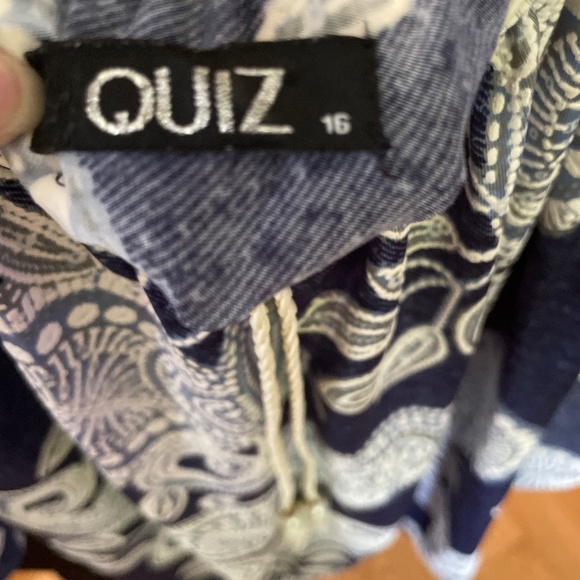 Paisley Mandela Designed Blouse - Picture 7 of 9